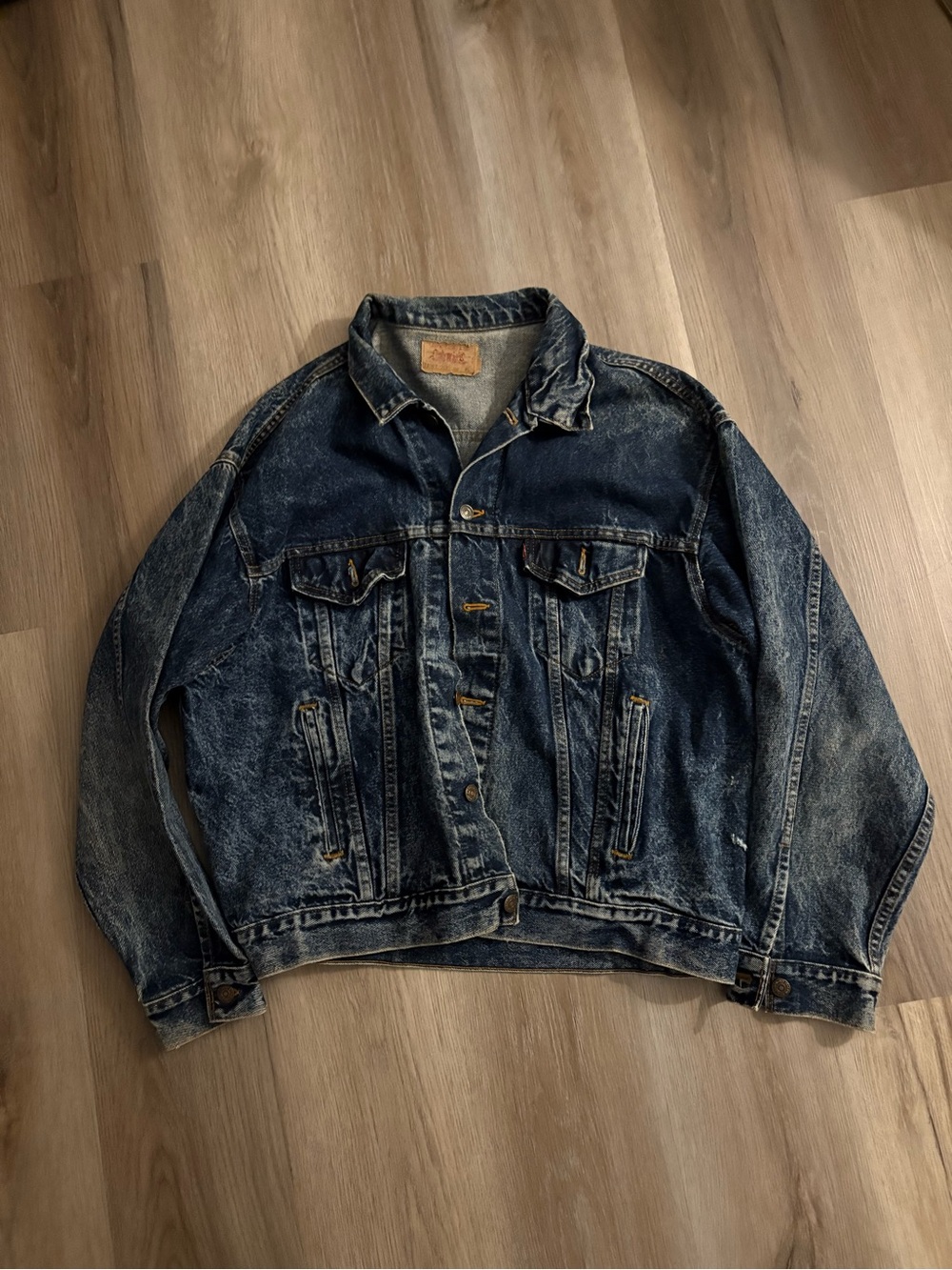Vintage made in USA faded Levi’s denim trucker jacket
